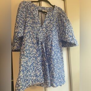 XL Tuckernuck Blooms on Broad Finley Flutter Sleeve Top- Like New- 100% Cotton